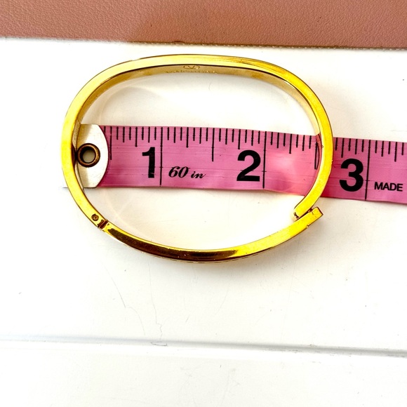 Vintage Valentino Garavani Bracelet & Earrings - Picture 5 of 7